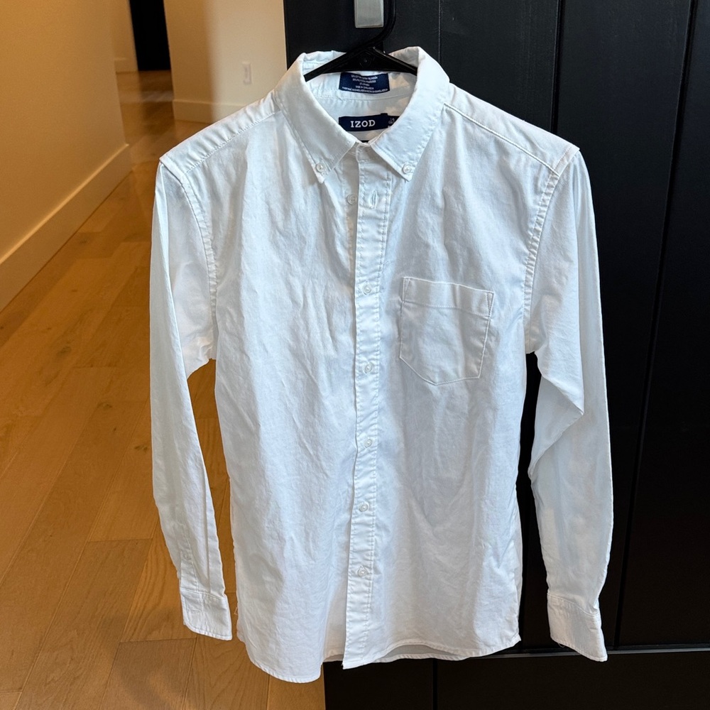 Izod Boy’s White Button-Down Shirt NWOT